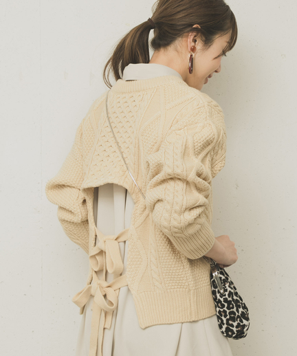 ケーブルバックオープンニットプルオーバー La97 22r056 Urban Research Outlet