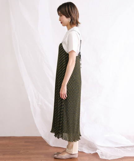 フラワープリーツキャミワンピース Kw94 26d050 Urban Research Outlet