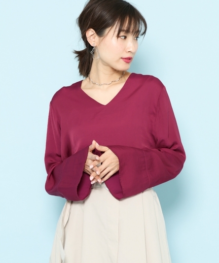 Vネックベルスリーブブラウス 84 23a012 Urban Research Outlet Vネックベルスリーブブラウス 84 23a012 Urban Research Outlet